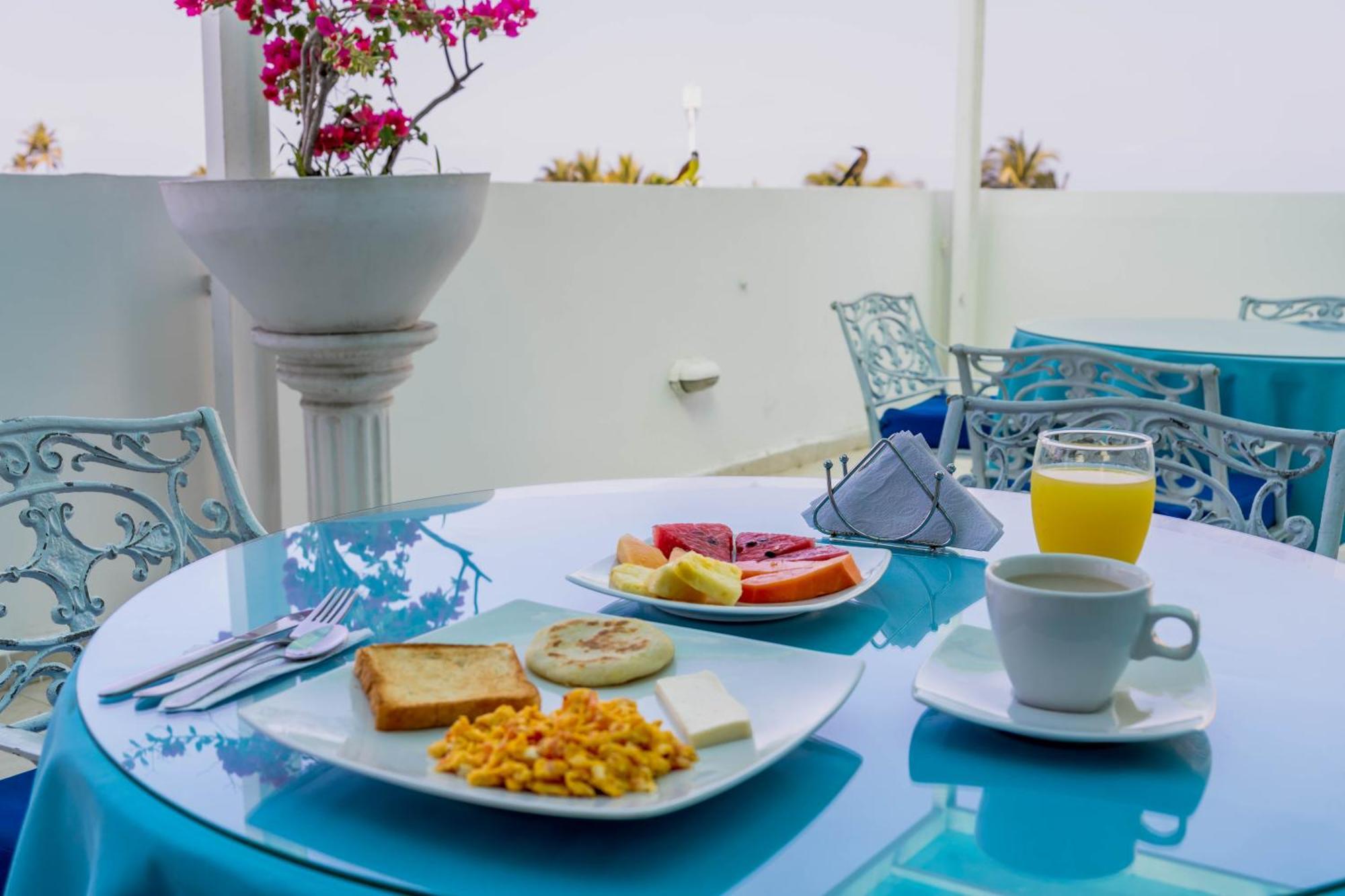 Hotel Coral Reef Cartagena Kültér fotó