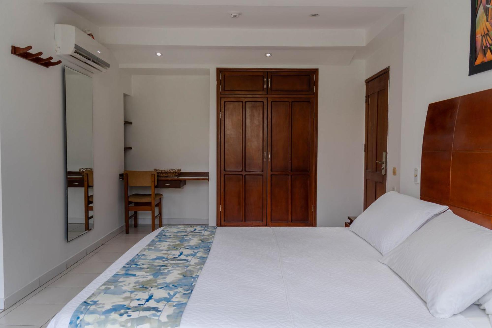 Hotel Coral Reef Cartagena Kültér fotó